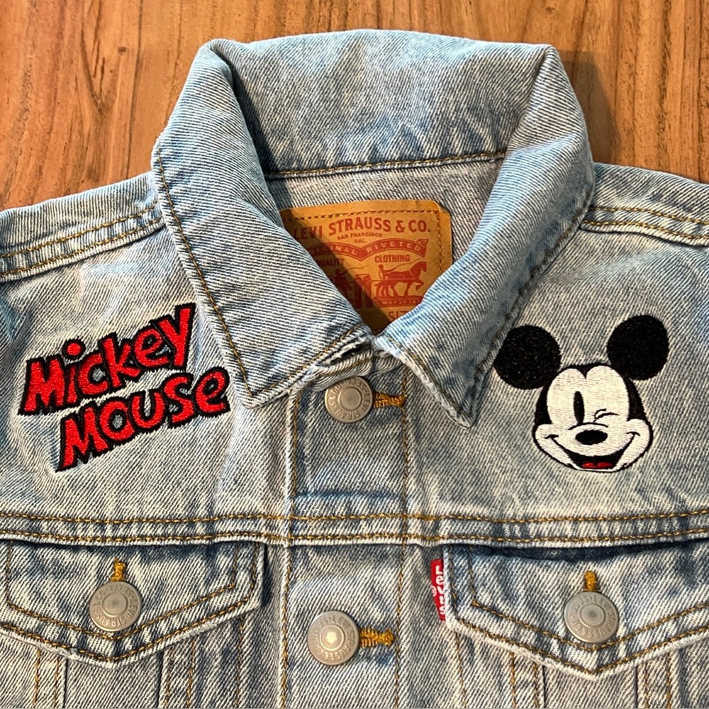 DISNEY LEVI'S MICKEY MOUSE DENIM JEAN TRUCKER JACKET Boys Size 6 Embroidered